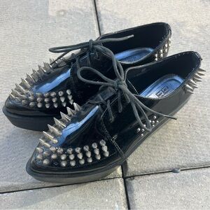 City Snappers Studded Creepers